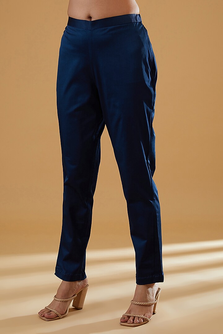 Blue Raw Silk Floral Embroidered Kurta Set by Prisha's at Pernia's Pop Up Shop