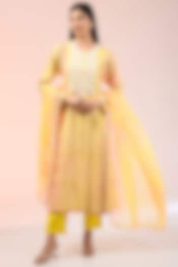 Yellow & White Kora Silk Tie-Dye Printed Kalidar Kurta Set by Prisha's at Pernia's Pop Up Shop