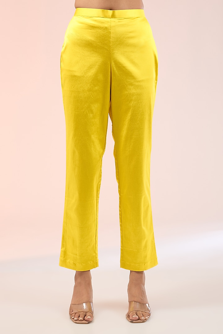 Yellow & White Kora Silk Tie-Dye Printed Kalidar Kurta Set by Prisha's at Pernia's Pop Up Shop
