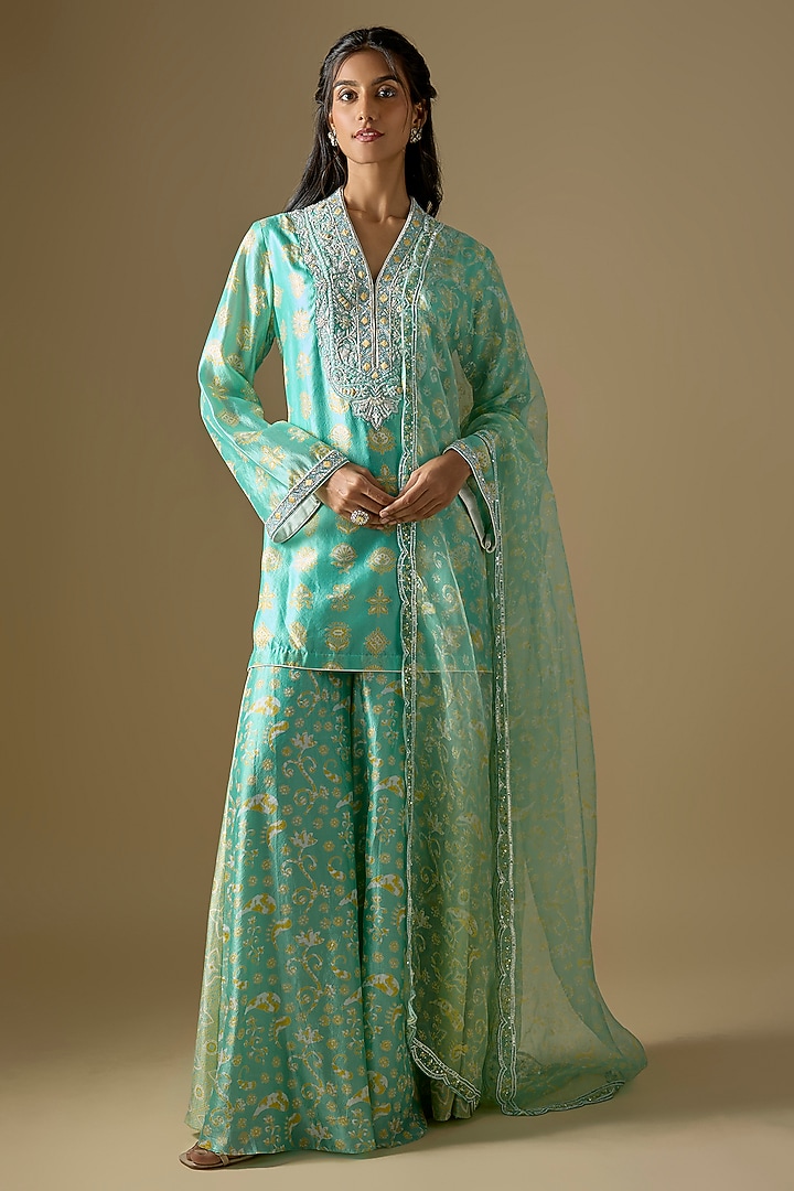 Green Silk Embroidered Kurta Set by Prisha's at Pernia's Pop Up Shop