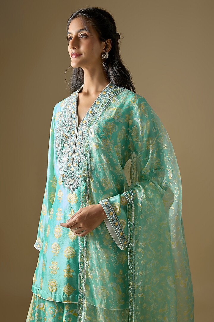 Green Silk Embroidered Kurta Set by Prisha's at Pernia's Pop Up Shop