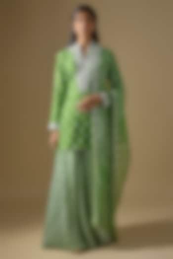 Green Kora Silk Embroidered & Printed Kurta Set by Prisha's at Pernia's Pop Up Shop