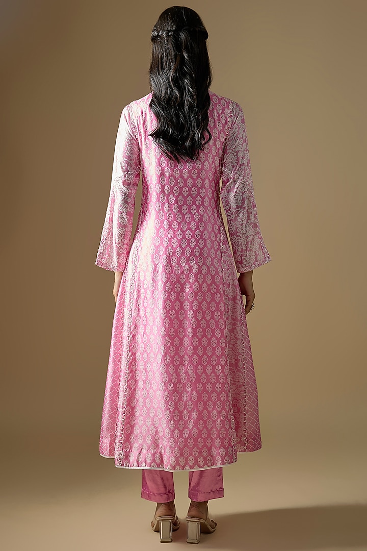 Pink Kora Silk Printed & Embroidered Kurta Set by Prisha's at Pernia's Pop Up Shop
