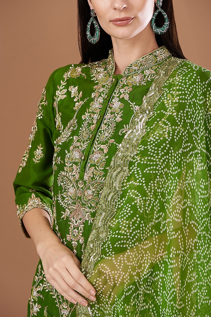 Green Silk Block Printed & Zardosi Embroidered Kurta Set by Prisha's at Pernia's Pop Up Shop