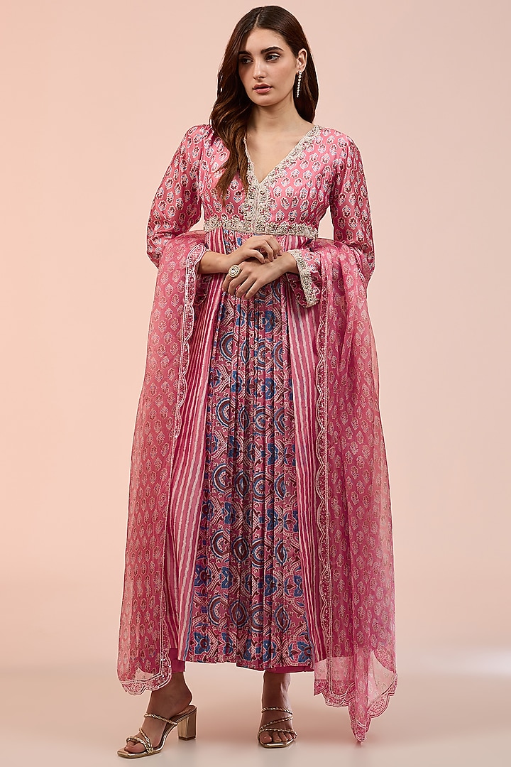 Pink Kora Silk Ajrakh Block Printed Kurta Set by Prisha's at Pernia's Pop Up Shop