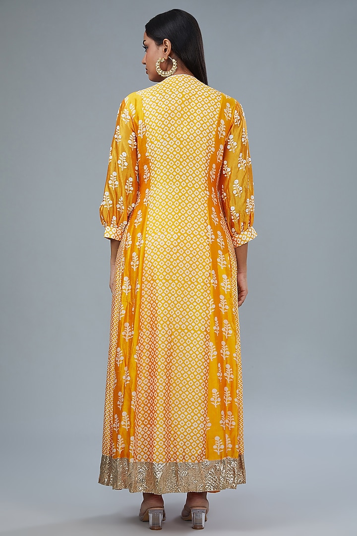 Orange Kora Silk Block Printed Box Pleated Kurta Set by Prisha's at Pernia's Pop Up Shop