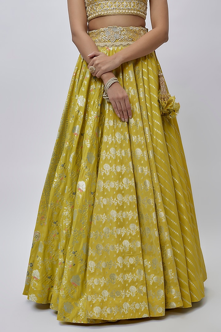 Green Banarasi Brocade Handwoven Work Wedding Lehenga Set by Prisha's at Pernia's Pop Up Shop