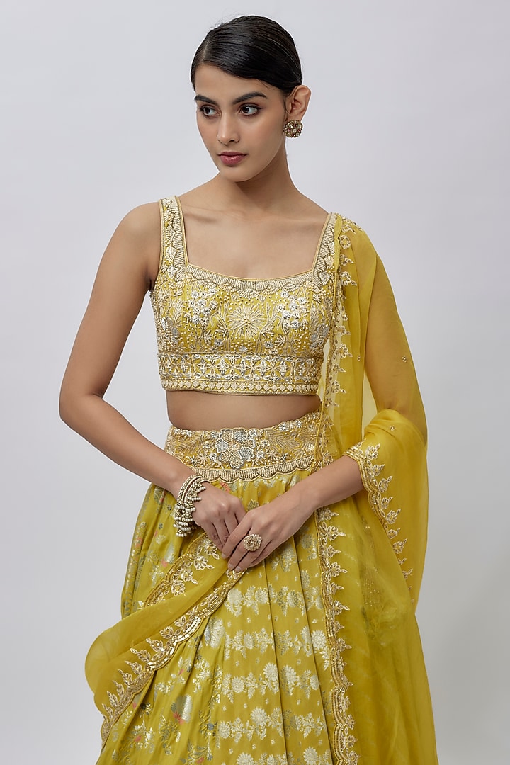 Green Banarasi Brocade Handwoven Work Wedding Lehenga Set by Prisha's at Pernia's Pop Up Shop