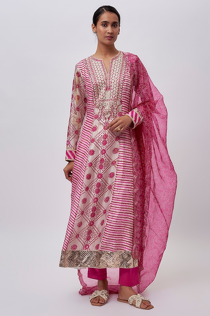 Fuschia Pink Kora Silk Bandhani Printed & Embroidered Kurta Set by Prisha's at Pernia's Pop Up Shop