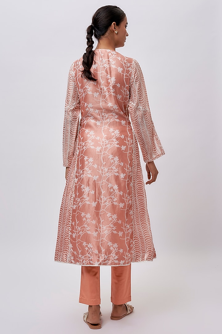 Peach White Kora Silk Printed & Embroidered Kurta Set by Prisha's at Pernia's Pop Up Shop