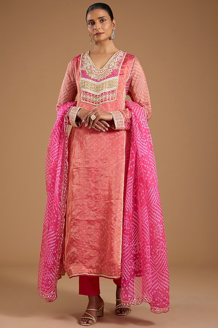 Magenta Tissue Organza Printed & Embroidered Kurta Set by Prisha's at Pernia's Pop Up Shop