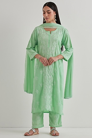 Green Cotton Chikankari Embroidered Kurta Set by Priya chaudhary