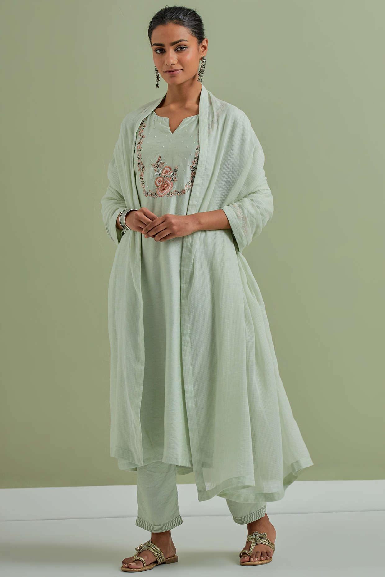 Green Chanderi Silk Embroidered Kurta Set by Priya chaudhary at Pernia's Pop Up Shop