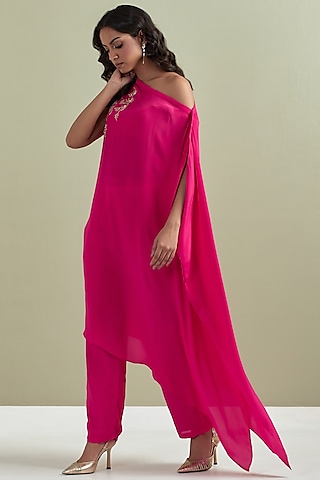 Pink gathered cotton pant by Label Priya Chaudhary