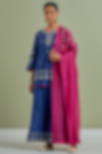 Blue Chanderi Silk Embroidered Kurta Set by Priya chaudhary at Pernia's Pop Up Shop