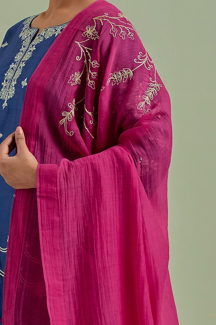 Blue Chanderi Silk Embroidered Kurta Set by Priya chaudhary at Pernia's Pop Up Shop