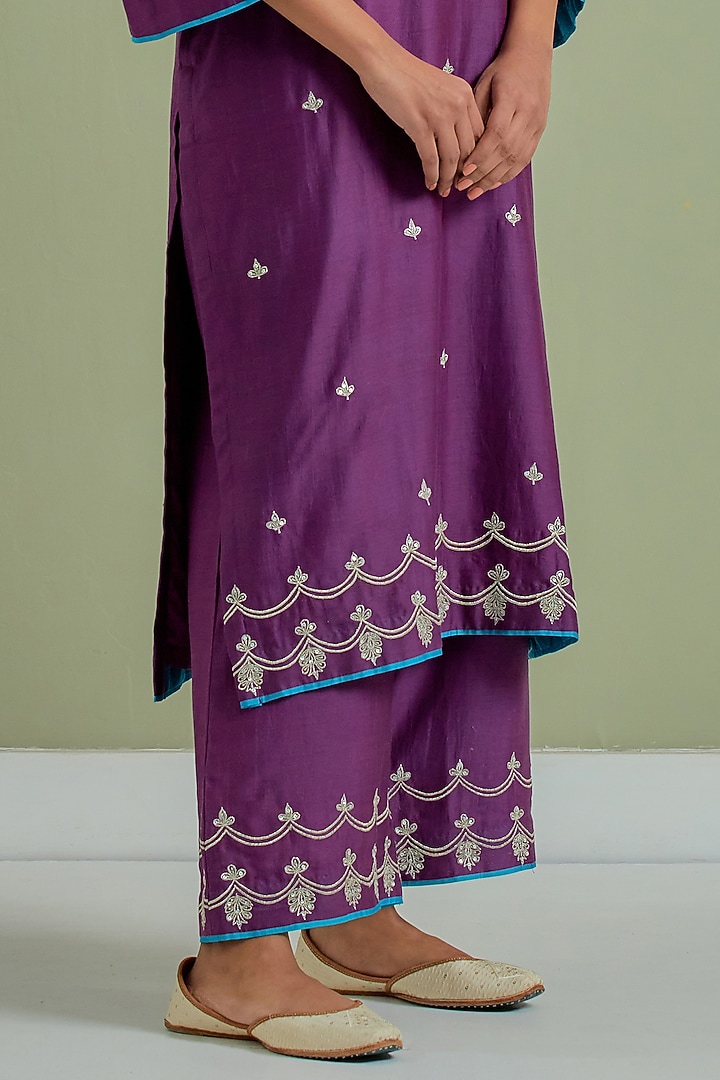 Purple Chanderi Silk Embroidered Kurta Set by Priya chaudhary at Pernia's Pop Up Shop