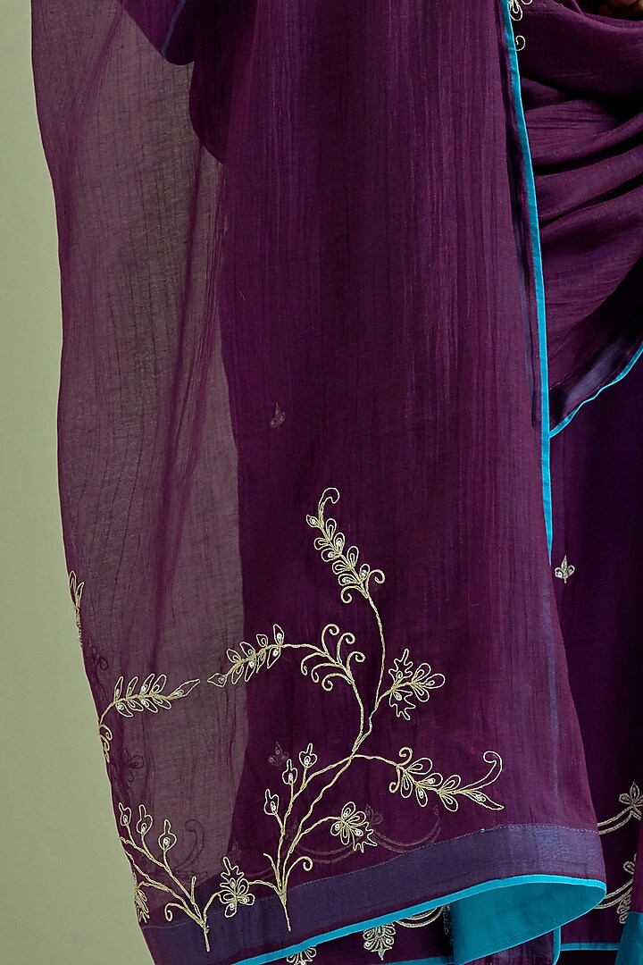 Purple Chanderi Silk Embroidered Kurta Set by Priya chaudhary at Pernia's Pop Up Shop