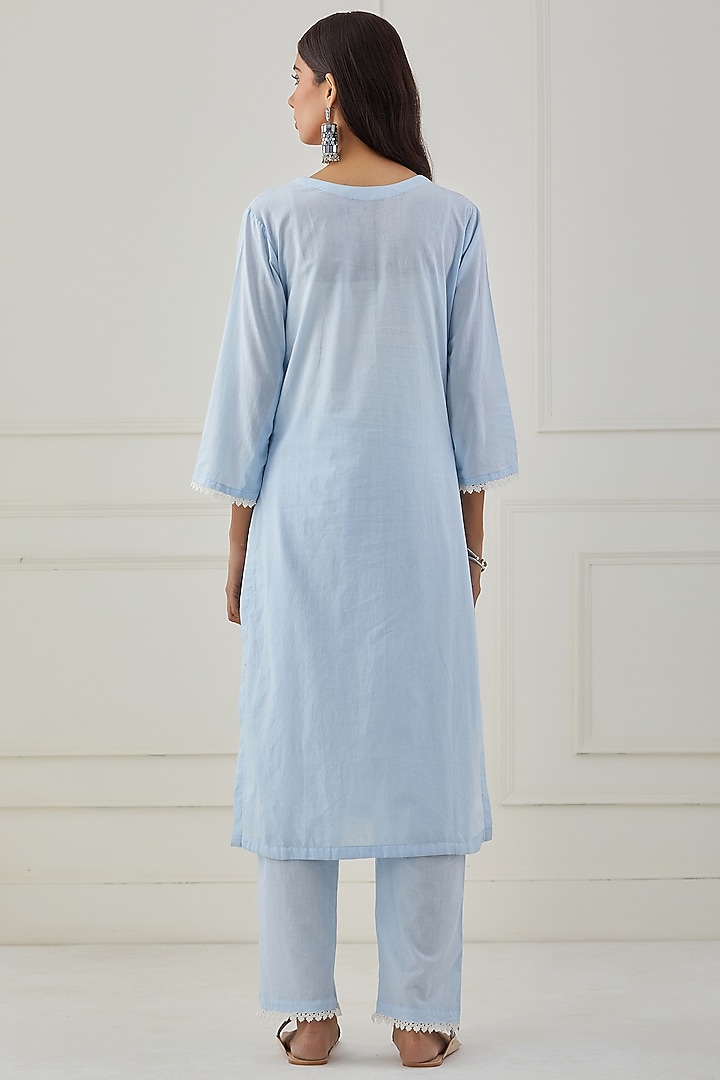 Powder Blue Embroidered Kurta Set by Priya chaudhary at Pernia's Pop Up Shop