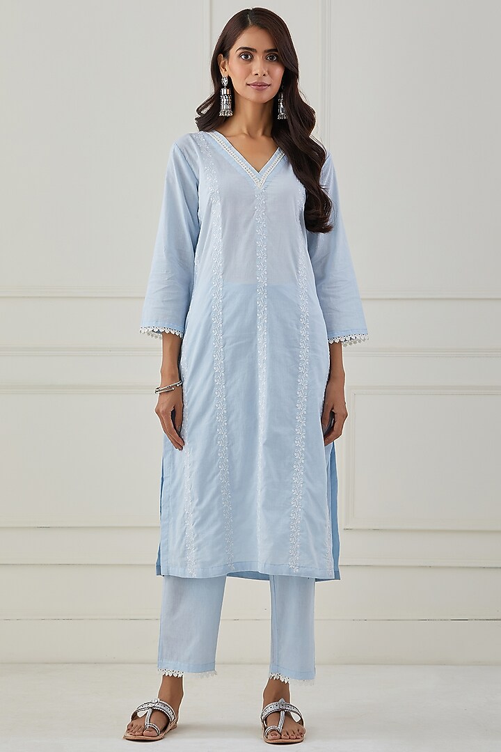 Powder Blue Embroidered Kurta Set by Priya chaudhary at Pernia's Pop Up Shop