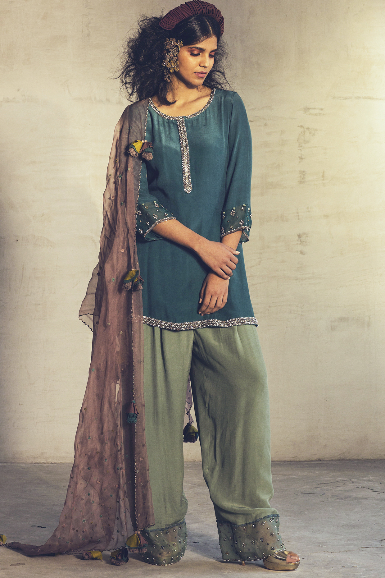 Teal Green Embroidered Kurta Set by Parul & Preyanka