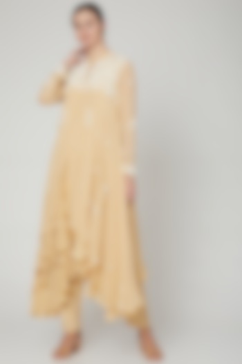 Beige Embroidered Wedding Anarkali Set by PREETI JHAWAR at Pernia's Pop Up Shop