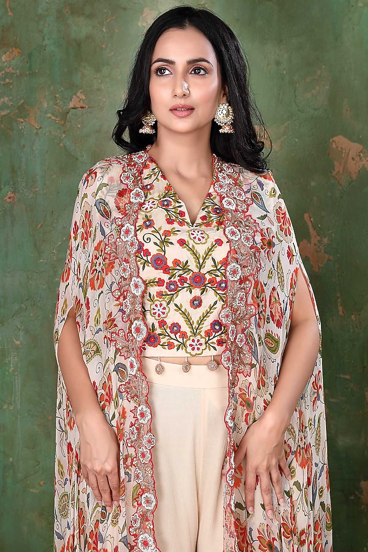 Multi-Colored Printed Cape Set by PREETI JHAWAR at Pernia's Pop Up Shop