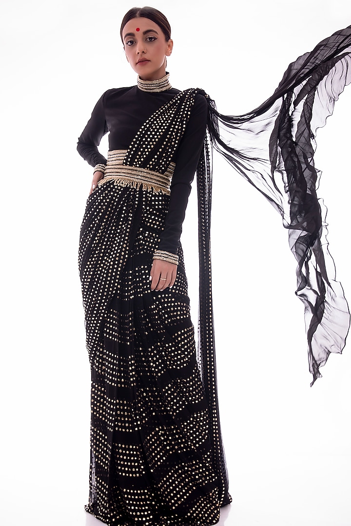 Black Hand Embroidered Wedding Saree Set by Pooja Rajpal Jaggi at Pernia's Pop Up Shop