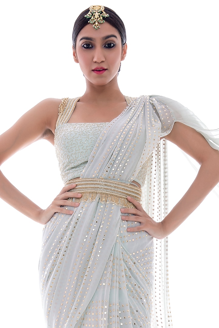 Aqua Hand Embroidered Wedding Saree Set by Pooja Rajpal Jaggi at Pernia's Pop Up Shop