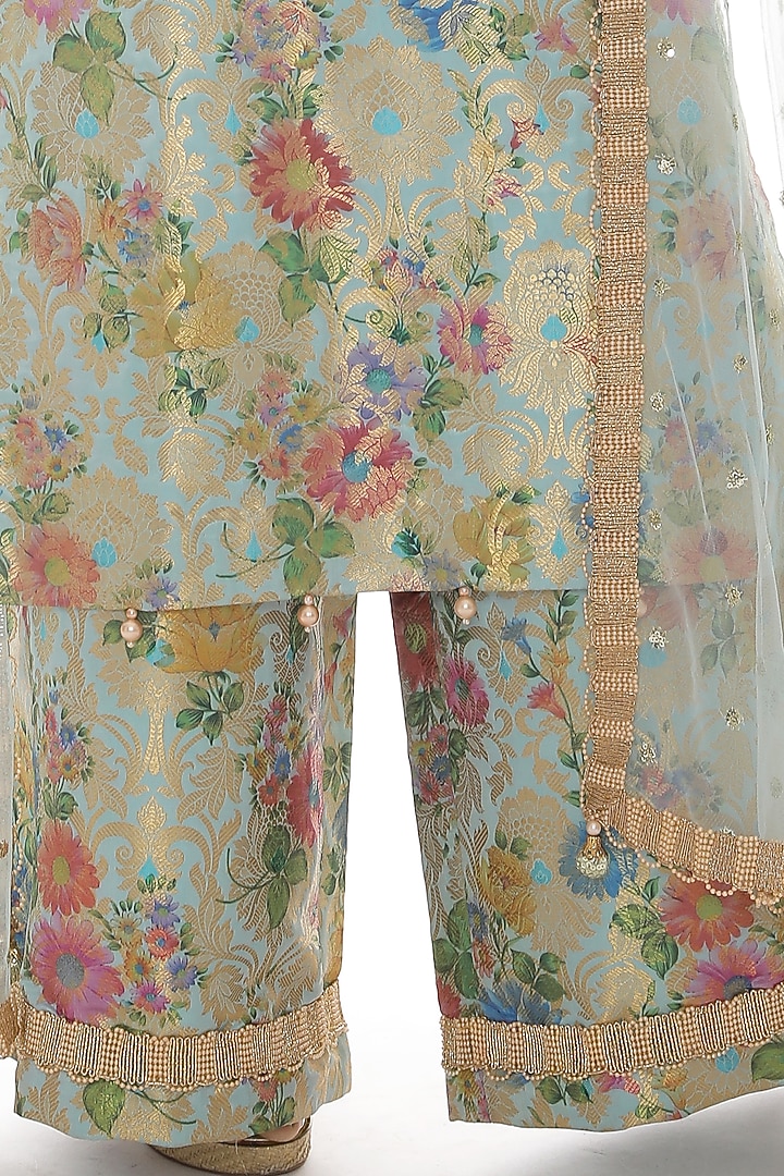 Aquamarine Banarasi Embroidered Kurta Set by Pooja Rajpal Jaggi at Pernia's Pop Up Shop