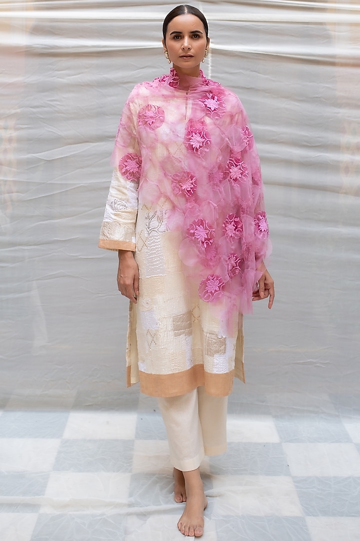 Pink Tulle Embroidered Stole by Priyanka Raajiv