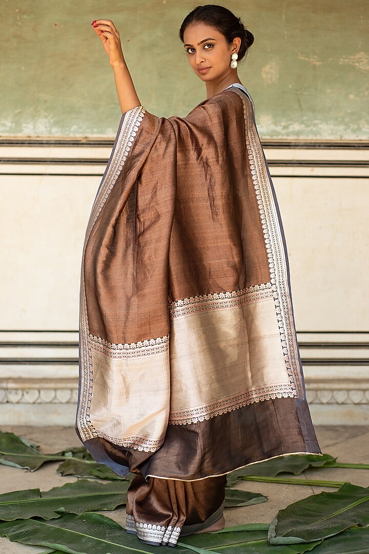 Copper Banarasi Handwoven Wedding Saree Set by Priyanka Raajiv at Pernia's Pop Up Shop
