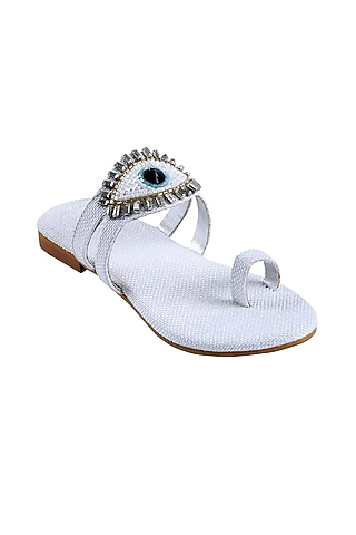 White Faux Leather Kolhapuri Flats For Girls by Preet Kaur-Kids