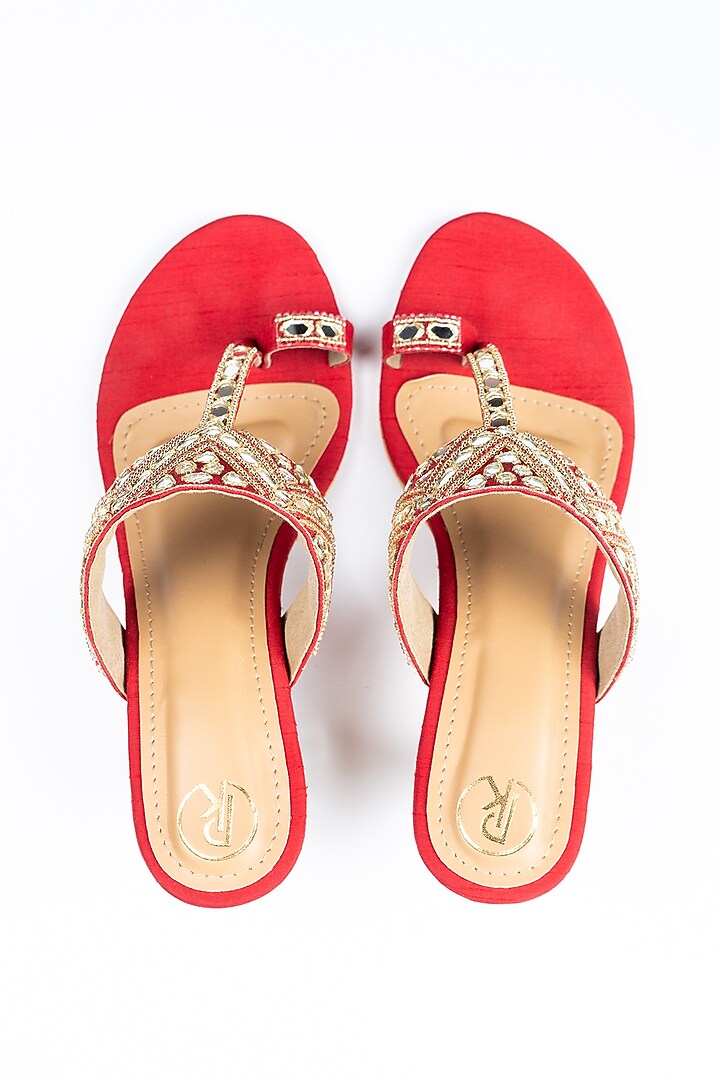Red Raw Silk Mirror Work Kolhapuri Heels by Preet Kaur at Pernia's Pop Up Shop