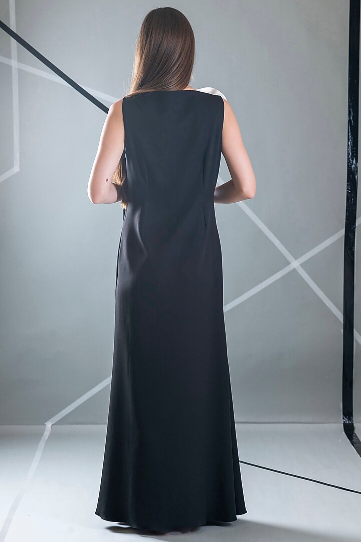 Black Crepe Gown by Pranati Kejriwal at Pernia's Pop Up Shop