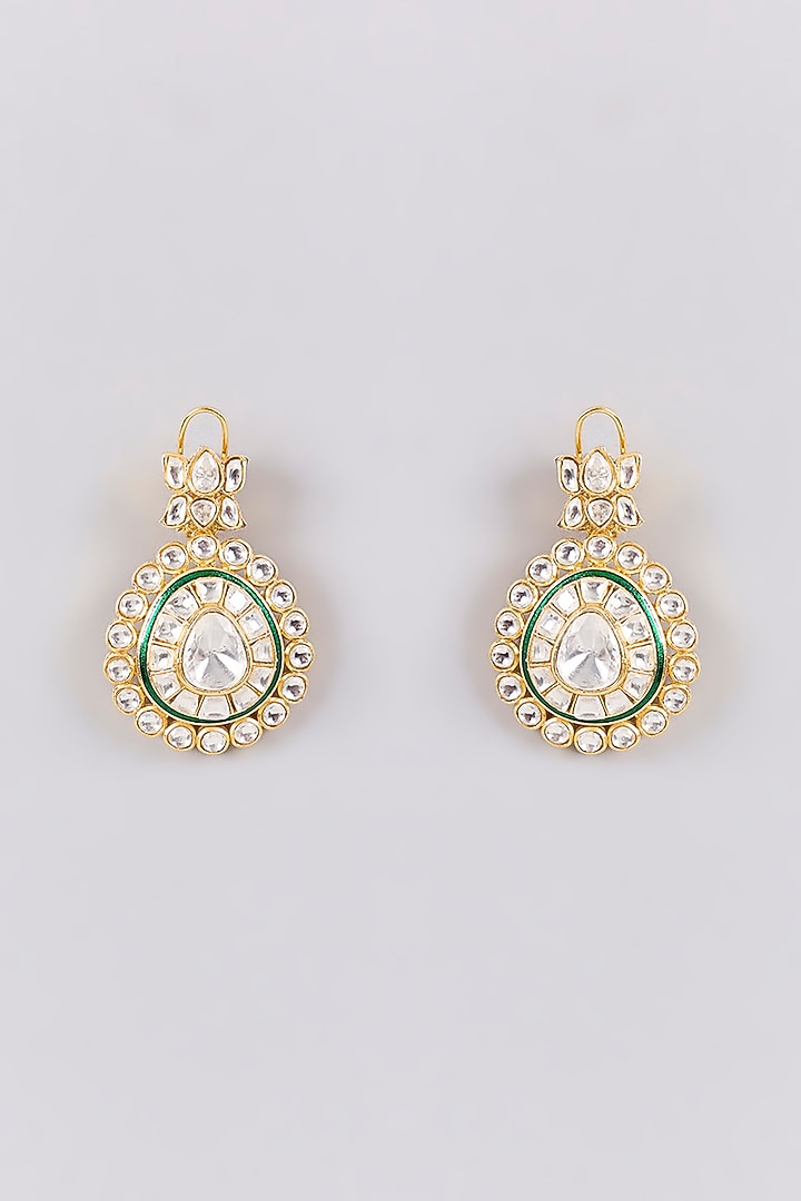 Antique Gold Finish Kundan Polki & Pearl Necklace Set by Preeti Mohan at Pernia's Pop Up Shop