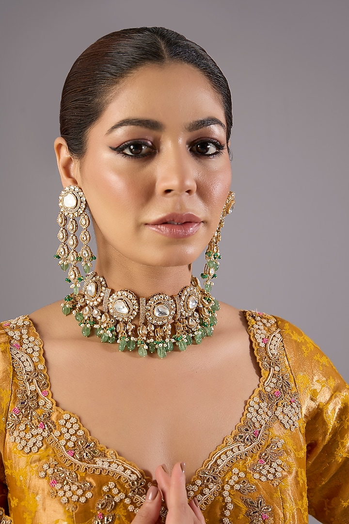 Antique Gold Finish Kundan Polki & Pearl Necklace Set by Preeti Mohan at Pernia's Pop Up Shop