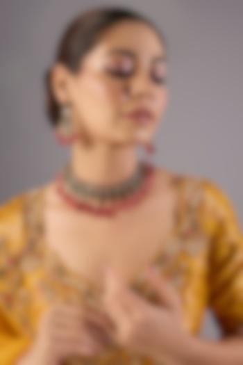 Antique Gold Finish Kundan Polki & Pearl Necklace Set by Preeti Mohan at Pernia's Pop Up Shop