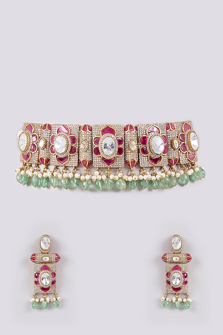Antique Gold Finish Kundan Polki & Pearl Necklace Set by Preeti Mohan at Pernia's Pop Up Shop