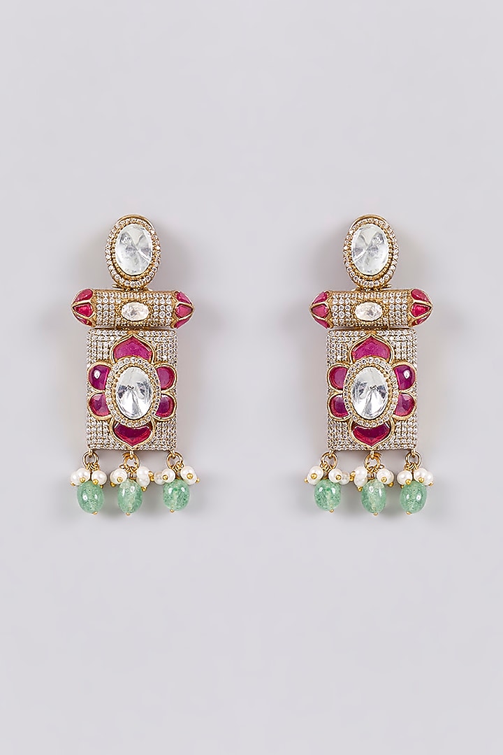 Antique Gold Finish Kundan Polki & Pearl Necklace Set by Preeti Mohan at Pernia's Pop Up Shop