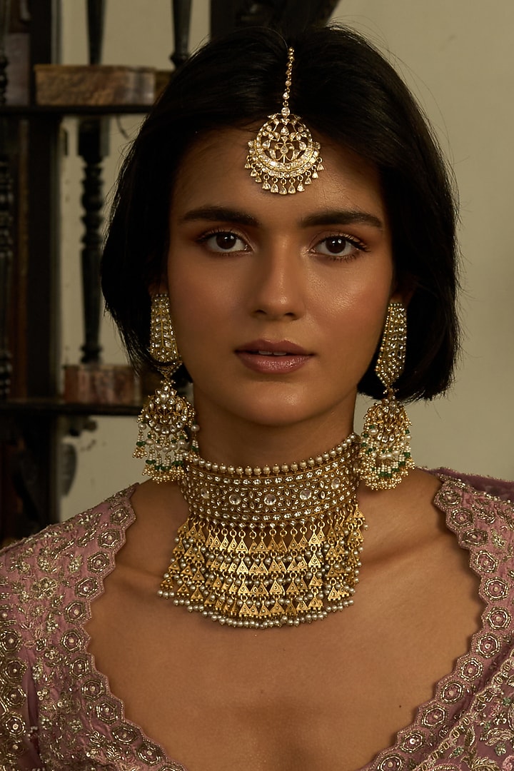 Gold Finish Kundan Polki Choker Necklace by Preeti Mohan at Pernia's Pop Up Shop
