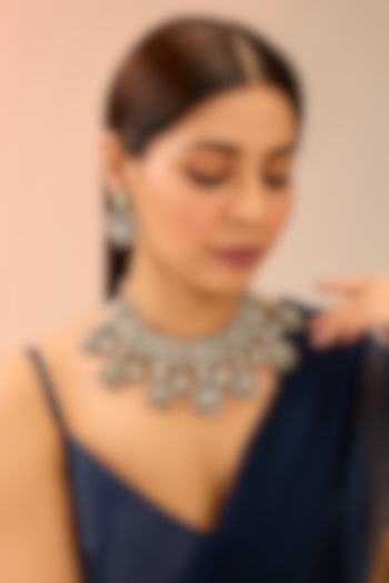 Gold Finish Kundan Polki Necklace Set by Preeti Mohan at Pernia's Pop Up Shop