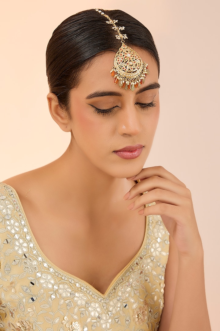 Gold Finish Jadau Kundan Polki & Green Onyx Maangtikka by Preeti Mohan at Pernia's Pop Up Shop