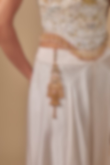 Gold Finish Kundan Polki Satka by Preeti Mohan at Pernia's Pop Up Shop