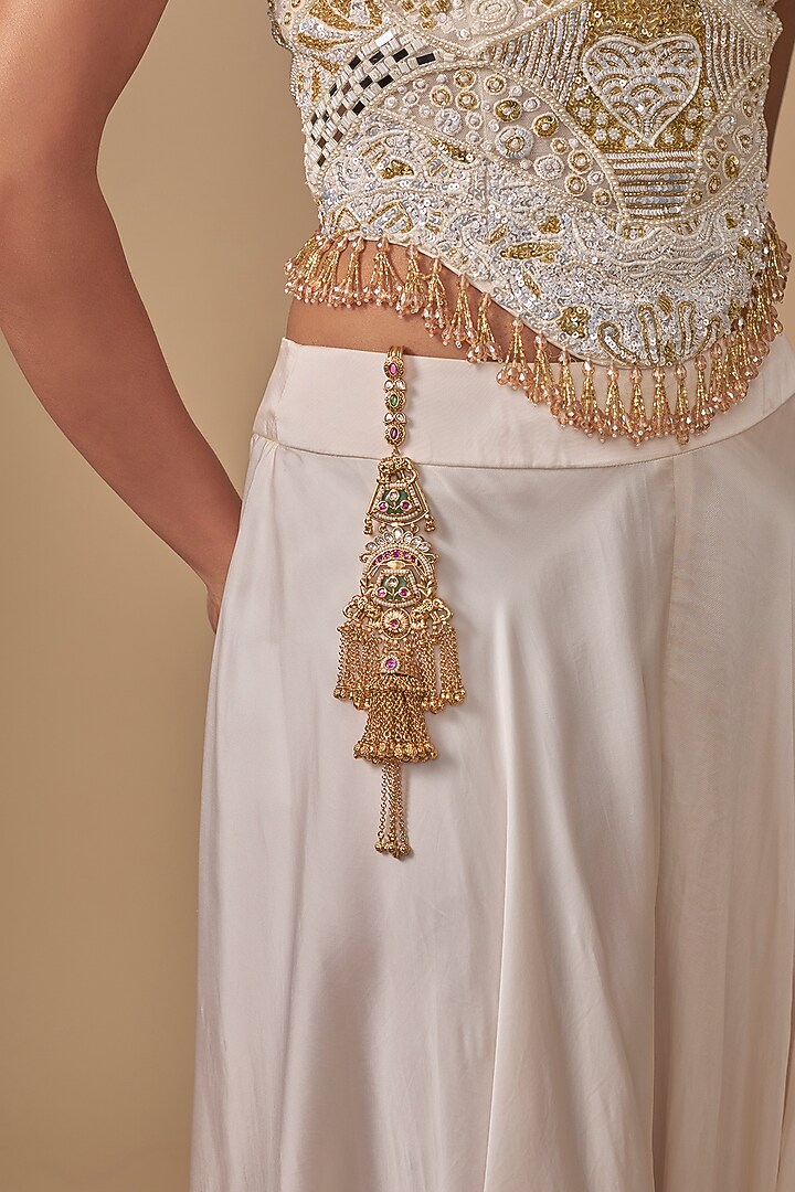 Gold Finish Kundan Polki Satka by Preeti Mohan at Pernia's Pop Up Shop