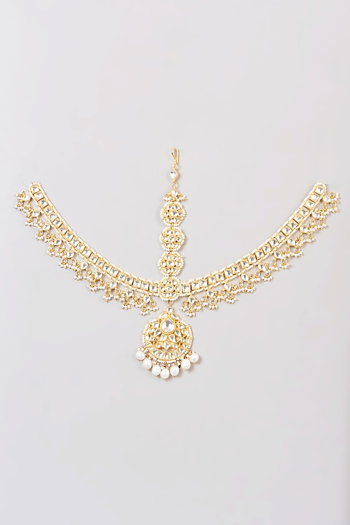 Gold Finish Pearl Mathapatti by Preeti Mohan at Pernia's Pop Up Shop