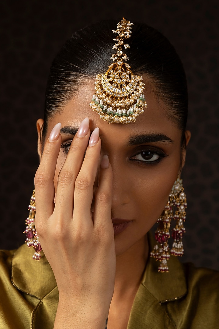 Gold Finish Kundan Polki & Green Onyx Maangtikka by Preeti Mohan at Pernia's Pop Up Shop