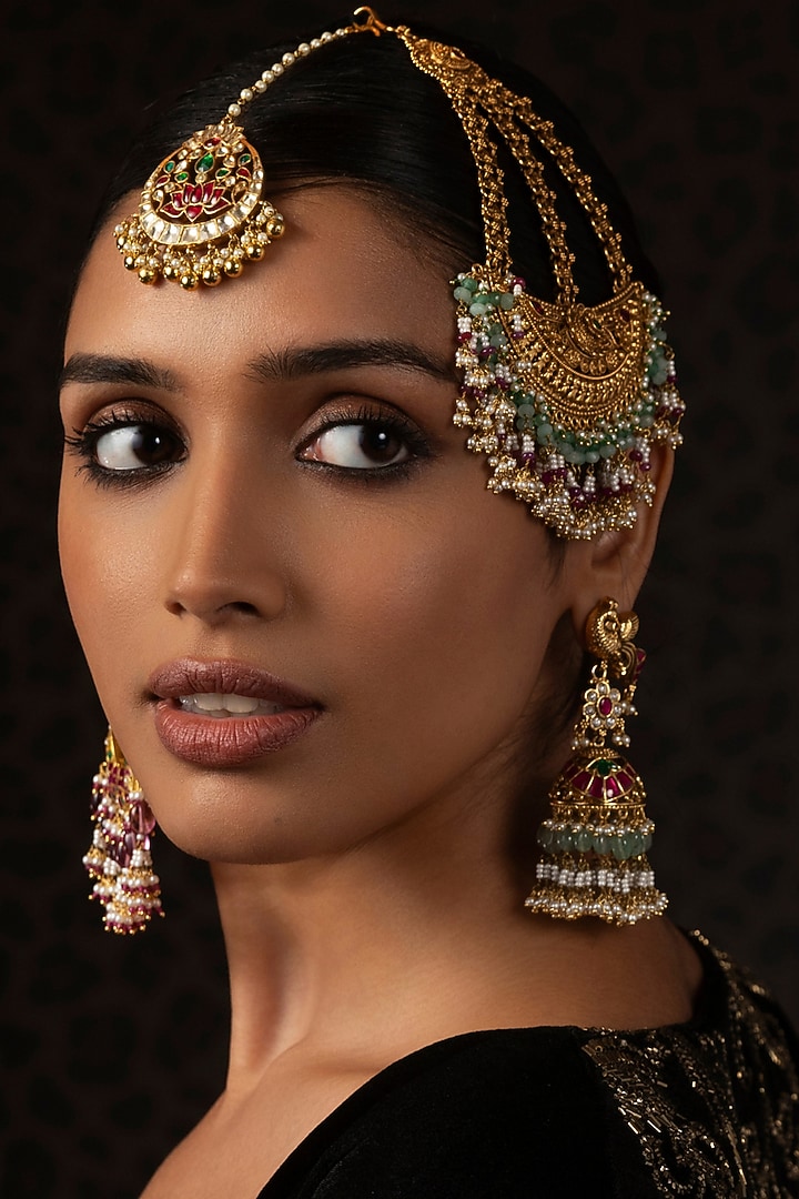 Gold Finish Kundan Polki & Green Onyx Maangtikka by Preeti Mohan at Pernia's Pop Up Shop