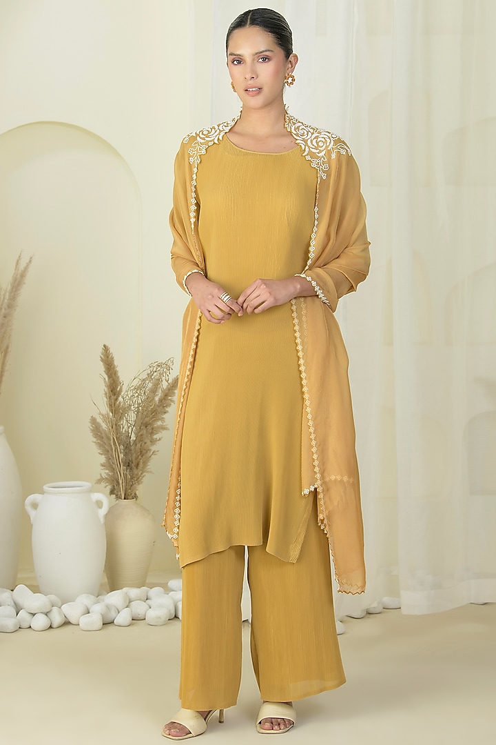 Summer Gold Georgette Viscose & Polyester Kurta Set by Preeti Mehta at Pernia's Pop Up Shop