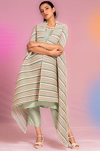 Green Dola Silk Kurta Set by Preeti mehta
